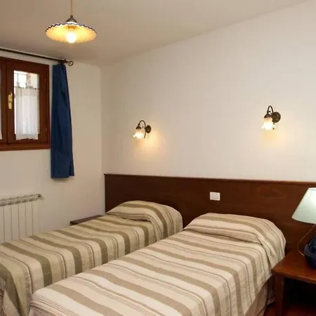 Holiday home Caprifogli